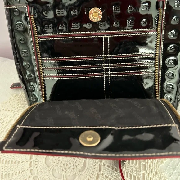 Arcadia Black and Red Crossbody Bag - Picture 3 of 4